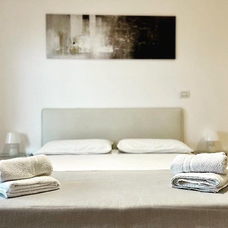 Апартаменты Miniapart Vico V Бари Экстерьер фото