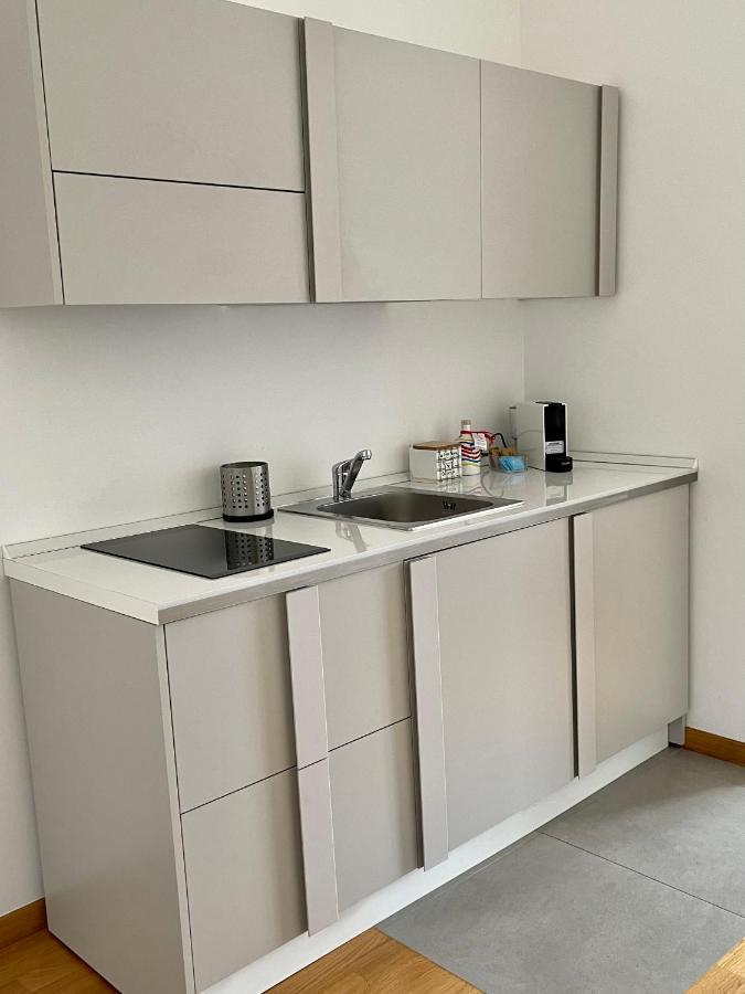 Апартаменты Miniapart Vico V Бари Экстерьер фото